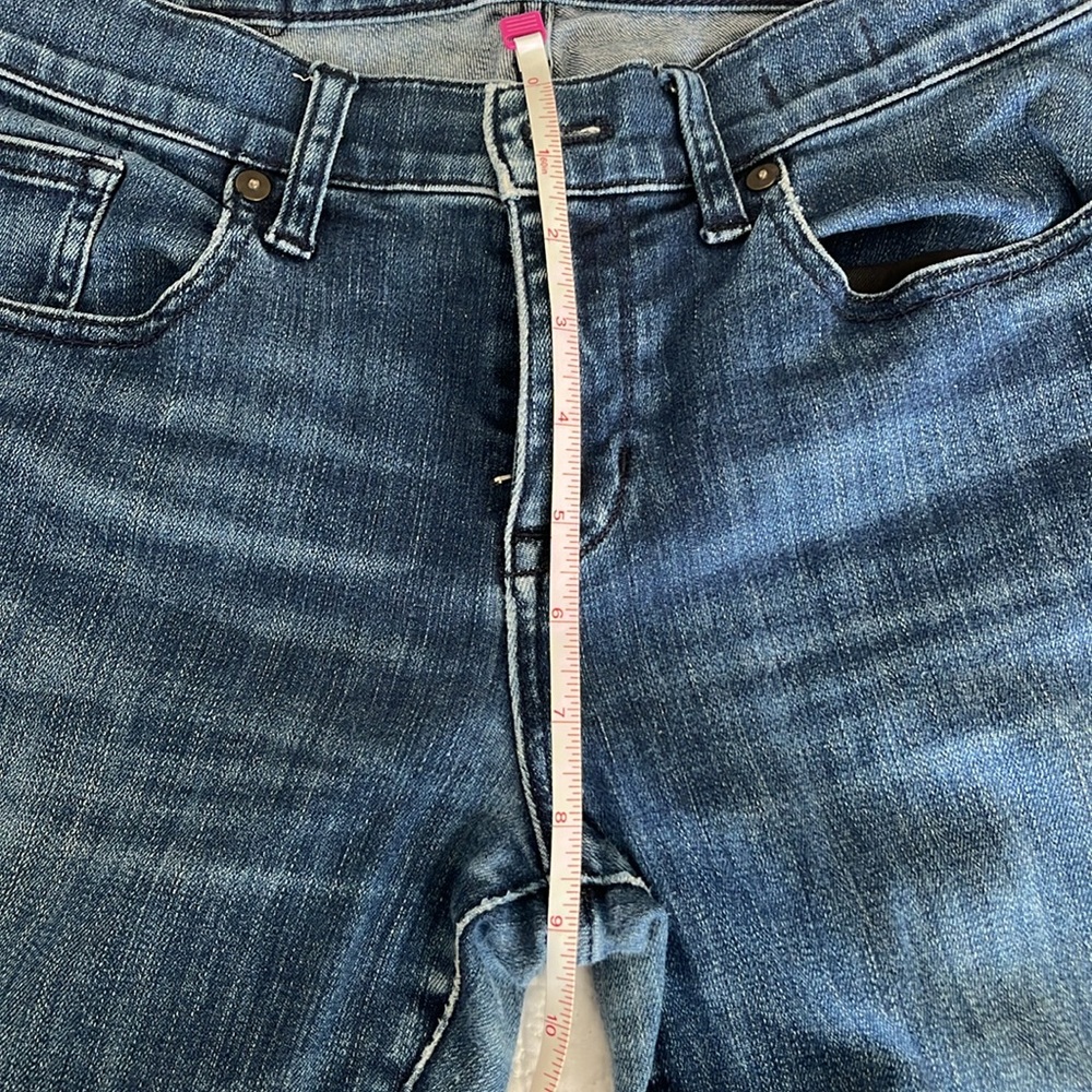 Madewell Cropped Jeans with Zippers - Picture 10 of 10